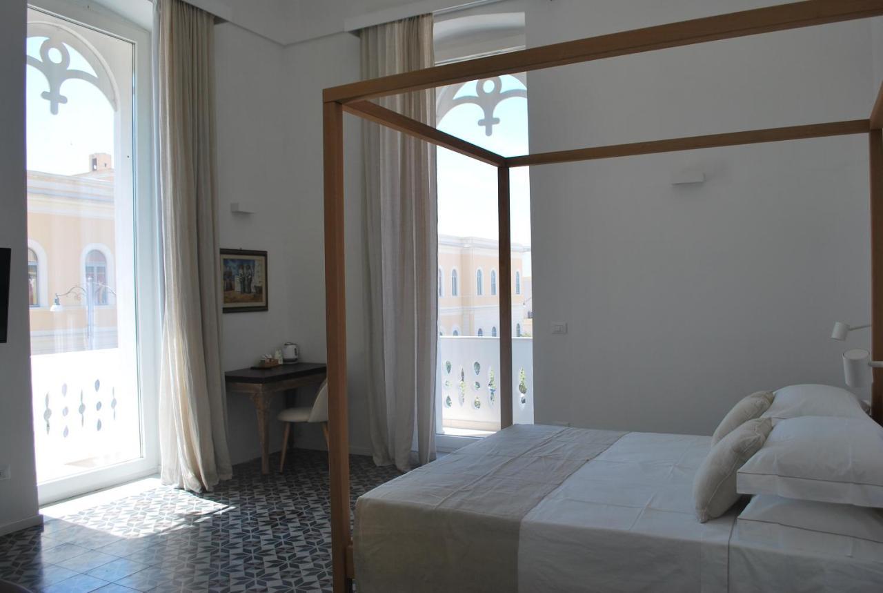 갈리폴리 Palazzo Del Cavaliere B&B 외부 사진